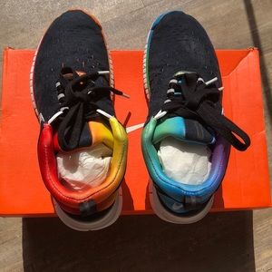 LIMITED EDITION #BETRUE Nike free sz 6 (mens)